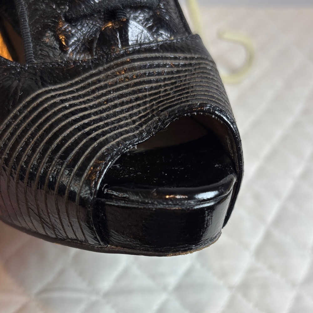 Black Oxford Style Lace up Peep-Toe Platform Leather Heels Made in Italy. Size 6 - Picture 11 of 12